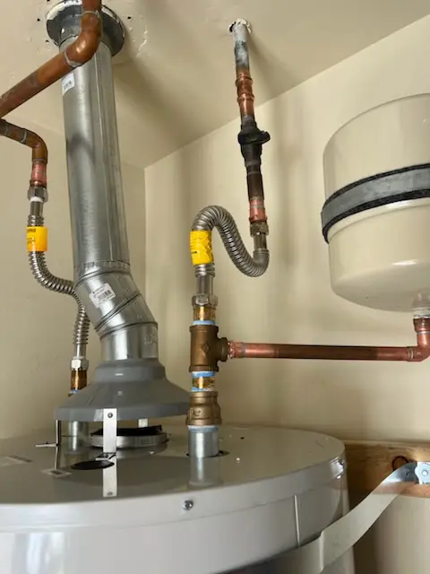 Water heater installation and plumbing repair in Gross Mill Estates